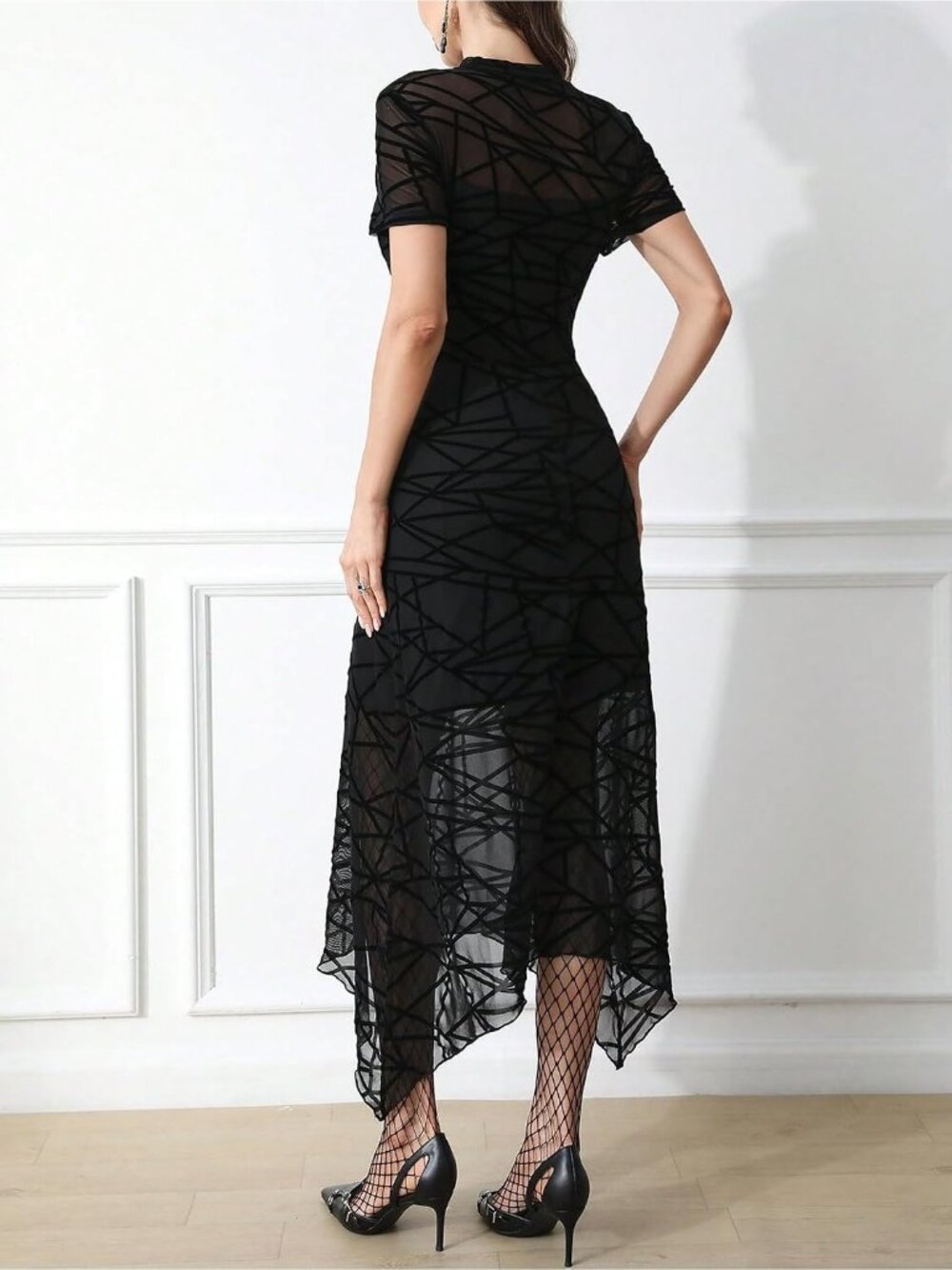 Women's Black Short Sleeve Floral Mesh Elegant Vintage Irregular Hem Midi Dress - Picture 2 of 6